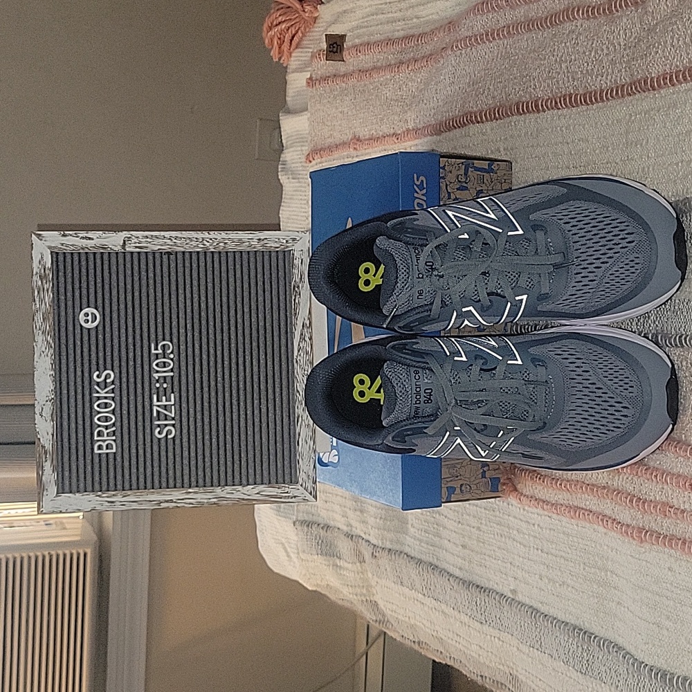 Brooks Ghost 14 (BNIB)